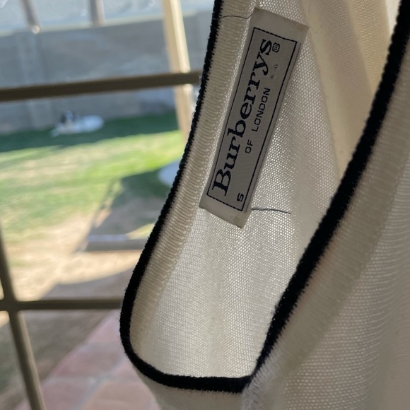 Burberry Sweater - Picture 3 of 4